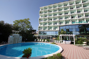 Hotel Grottammare piscina